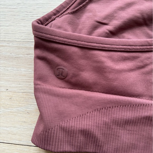 Lululemon Sweetheart Neck Adjustable Sports Bra - Picture 3 of 3